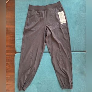 Lululemon Black Adapted State HR Jogger Pants - Crinkle - Size 8